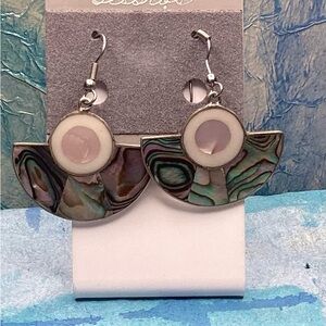 Tesoro’s Vintage Abalone shell, mother of pearl, Alpaca silver earrings